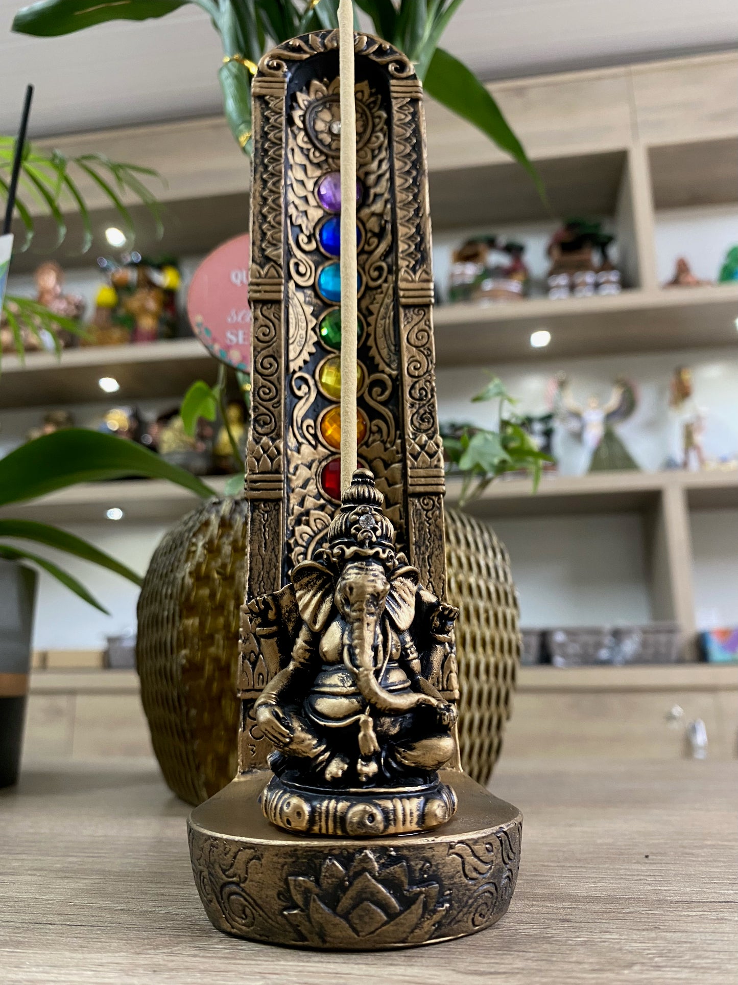 Incensário de Resina - Ganesha 7 Chakras Preto