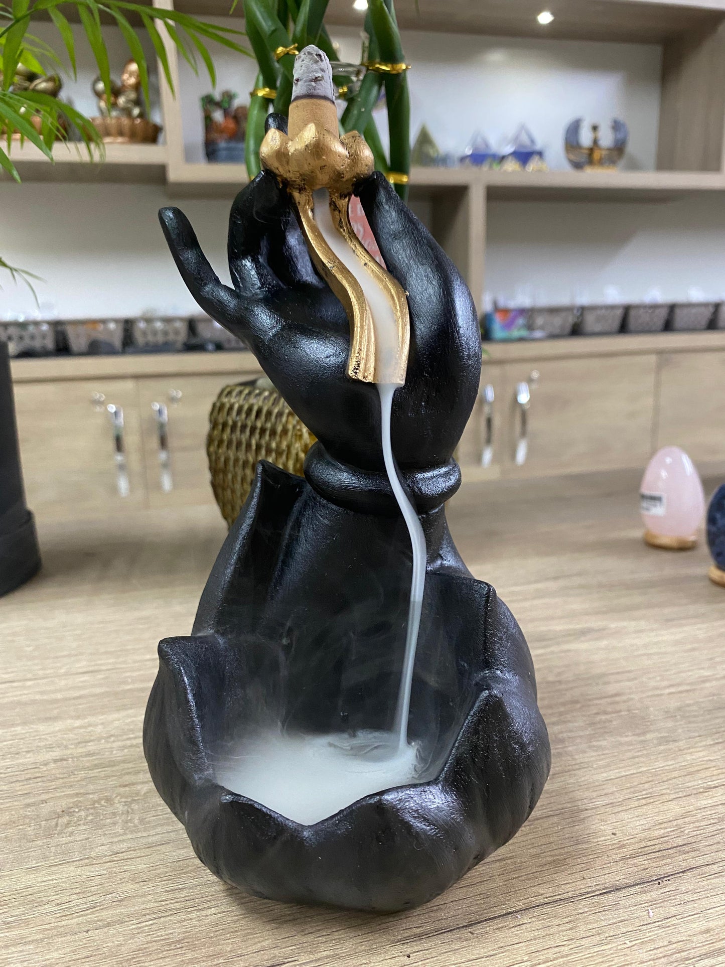 Incensário Cascata Mão Hindu