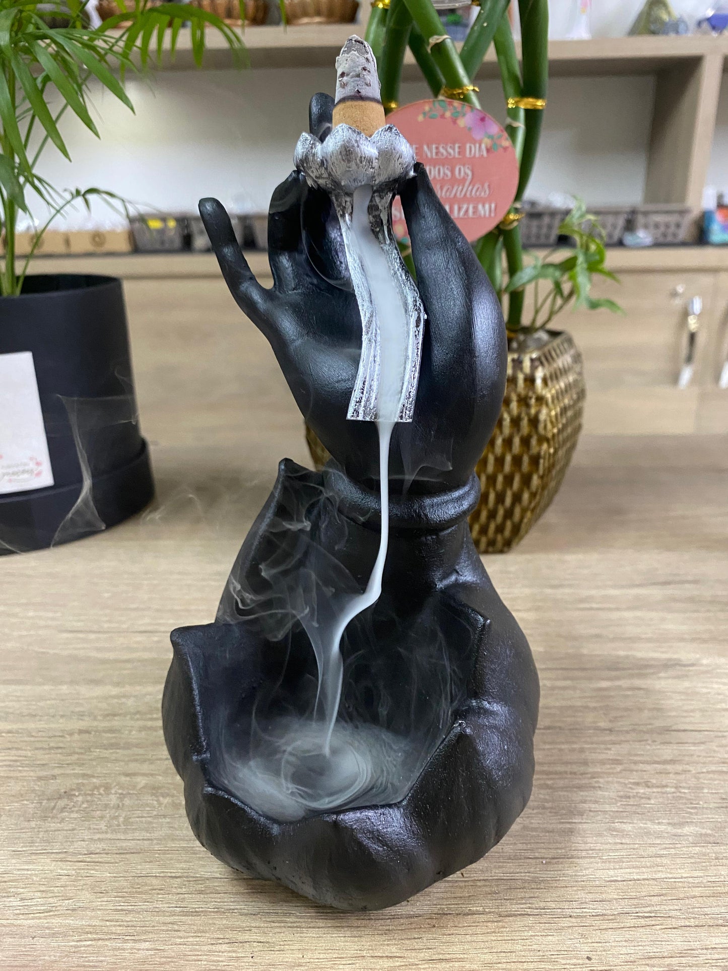 Incensário Cascata Mão Hindu