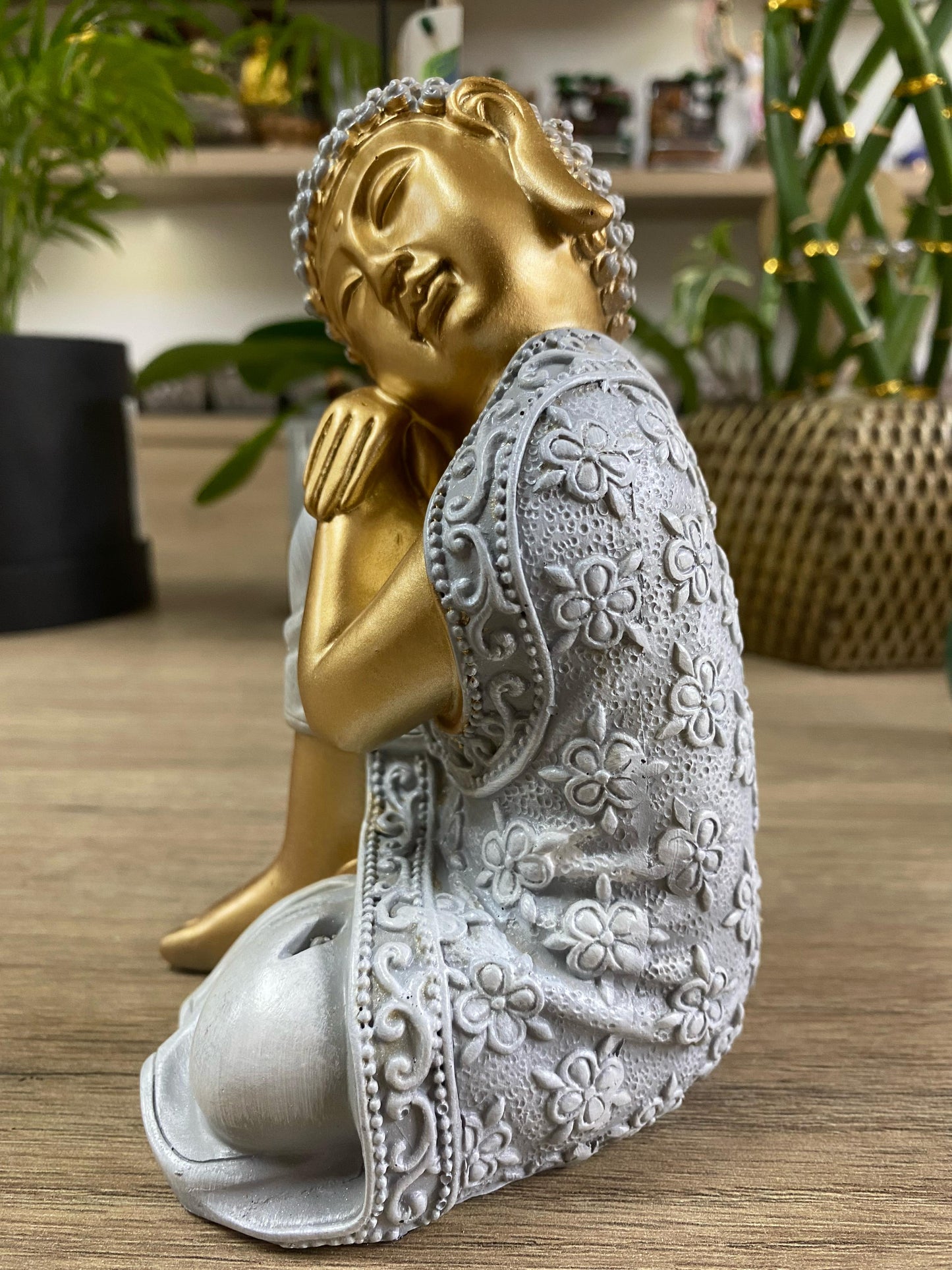 Buda Sidarta Sentado - Cinza/Dourado