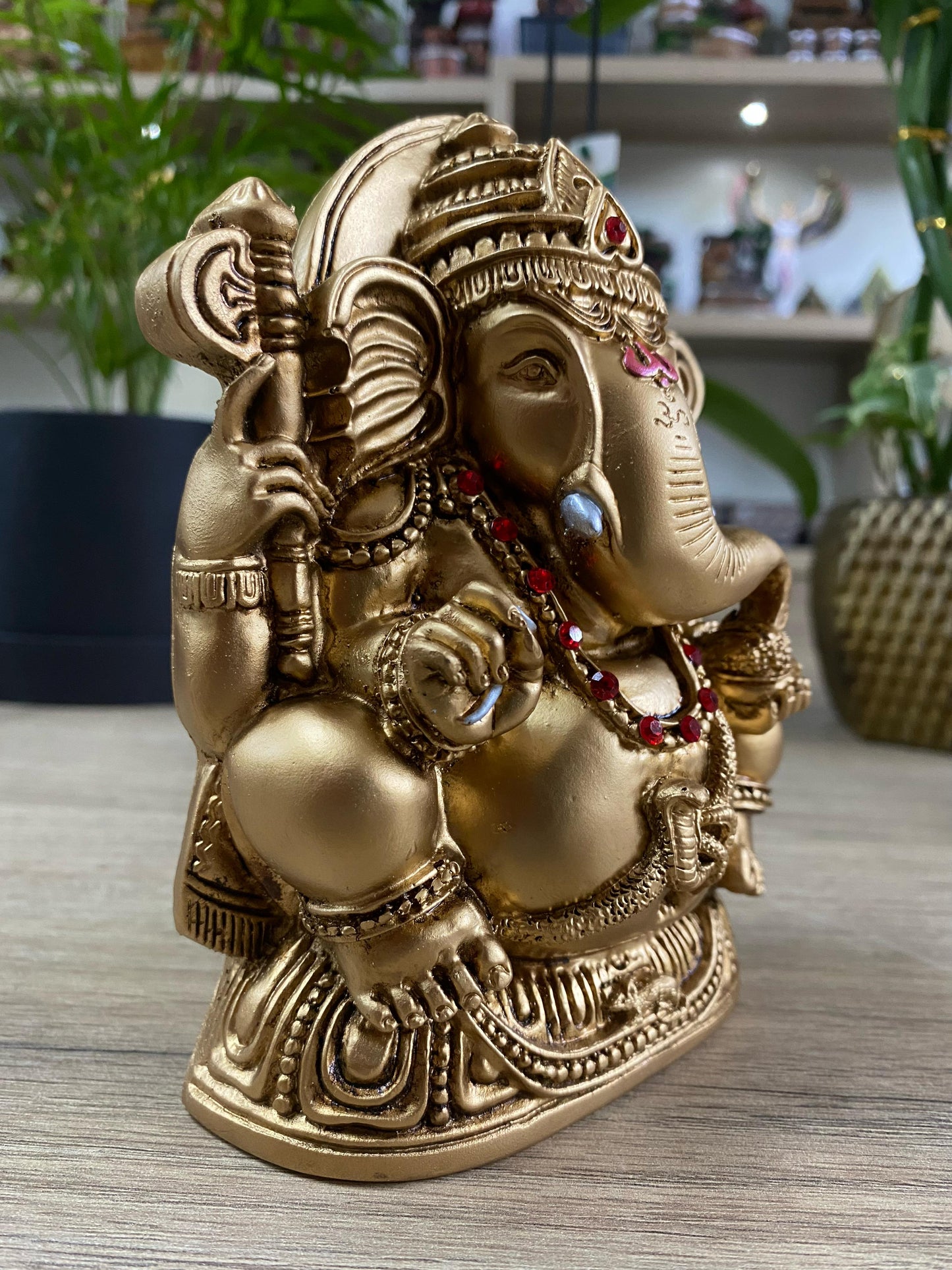 Ganesha Dourado - G