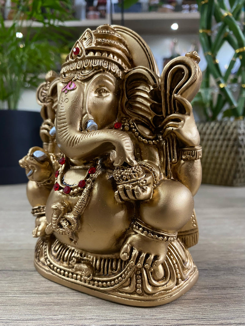 Ganesha Dourado - G