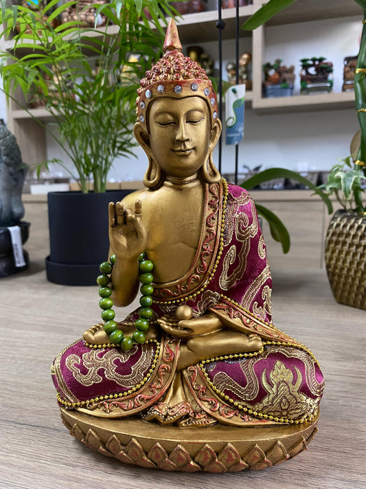 Buda Dourado com Roupa de Tecido